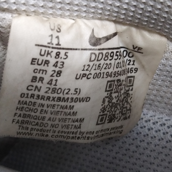 Nike Air Force 1 '07 White Sneakers Men's Size 9.5 Women's Size 11 - Picture 6 of 8